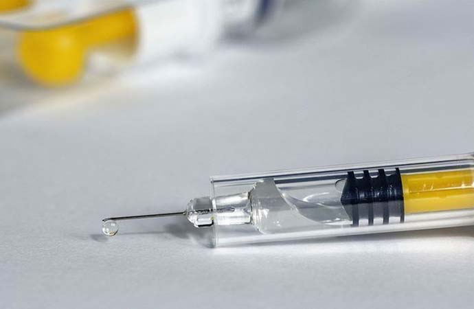 Moderna’nın Covid-19 aşısında ‘siyah parçacıklar’ bulundu