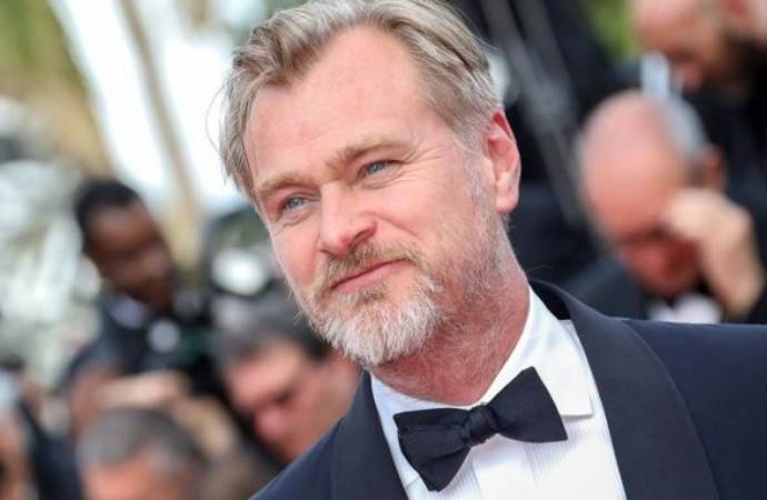 Christopher Nolan yeni filmi için anlaştı