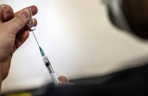 ‘Sağlık çalışanları aşı kayıtlarında hile yaptı’ iddiası