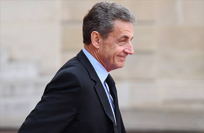 Sarkozy kampanya finansmanı davasında suçlu bulundu