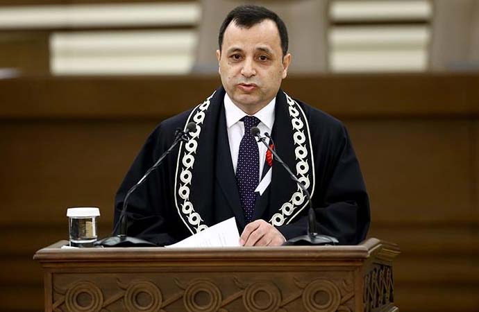 AYM Başkanı Arslan’dan yerel mahkemelerin ‘direnme’ kararlarına tepki