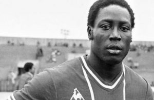PSG’nin eski futbolcusu Jean-Pierre Adams komaya girdikten 39 yıl sonra hayatını kaybetti