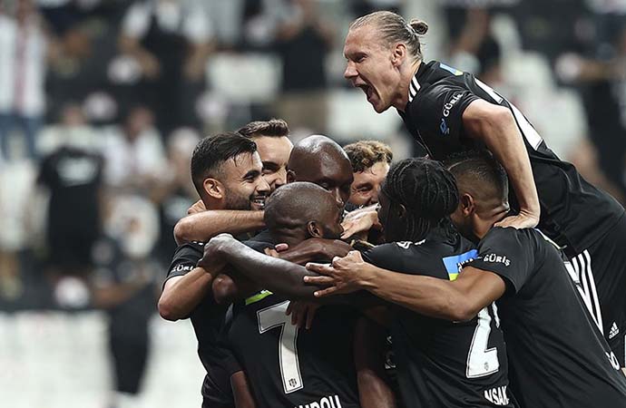 Beşiktaş 6 eksikle Antalyaspor deplasmanında
