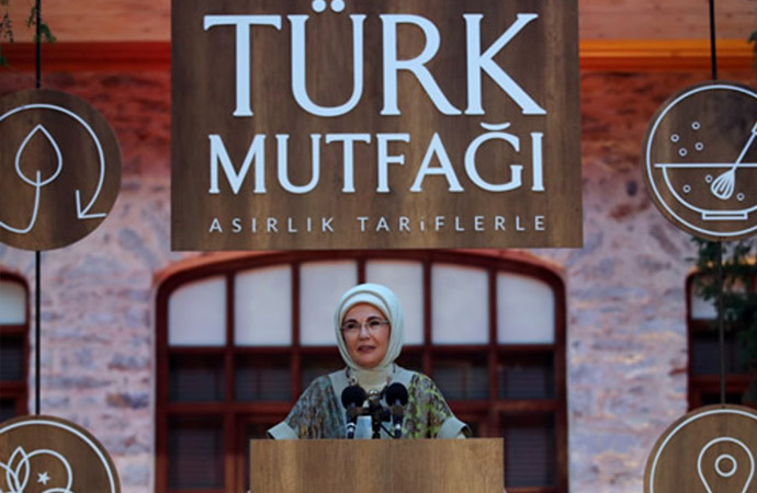Emine Erdoğan’ın 975 bin liraya mal olan kitabının parasını devlet ödedi