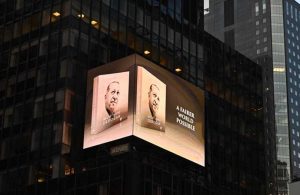 Erdoğan’ın kitabı New York’ta led ekranlarda tanıtıldı