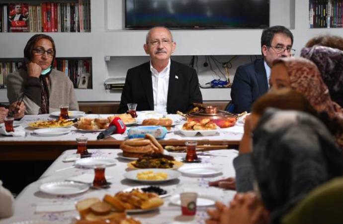 Kılıçdaroğlu: Kaçak çayları Rize meydanında yakacağım