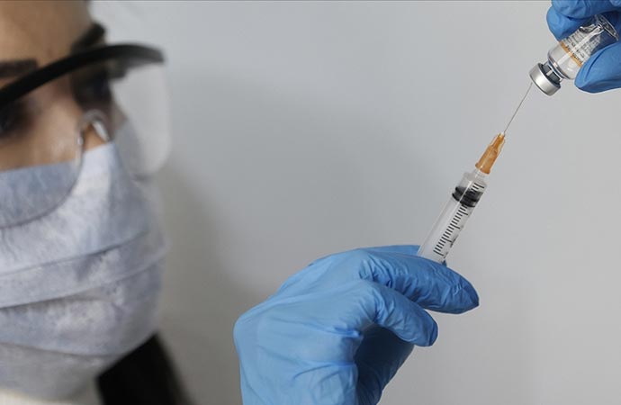 Türkiye, Afrika ülkelerine 200 bin doz koronavirüs aşısı hibe etti