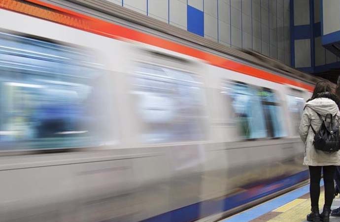 İBB’den ‘metro simgesinin değiştiğini’ duyuran Bakan Karaismailoğlu’na itiraz