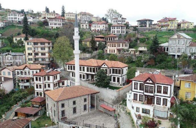 AKP’li Trabzon Belediyesi 898 bin liraya mobilya aldı