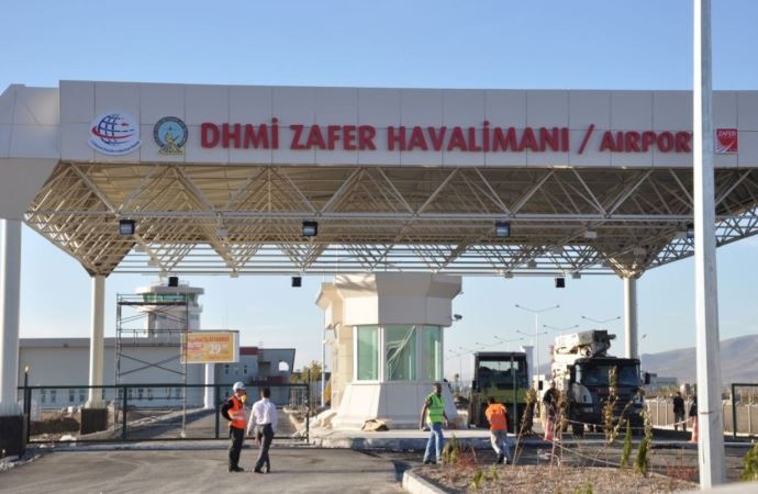 AKP’den Zafer Havalimanı’nı kurtarmak için tepki çeken plan