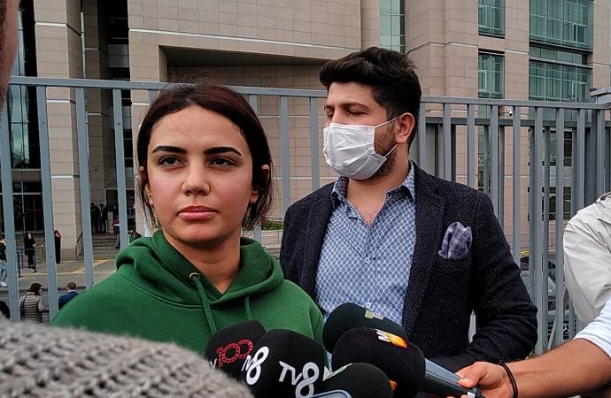 Ece Ronay’dan Mehmet Ali Erbil’e suç duyurusu