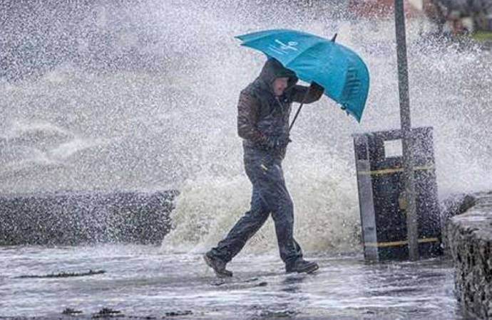 Türkiye’de fırtına alarmı! Meteoroloji’den uyarı