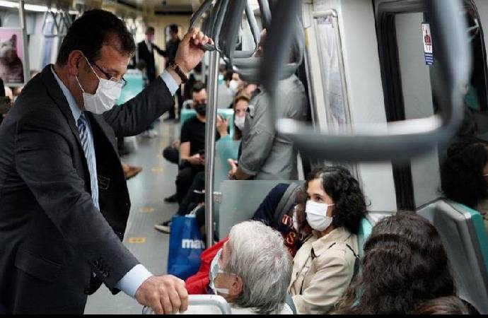 Ekrem İmamoğlu, Taksim’e metroyla gitti
