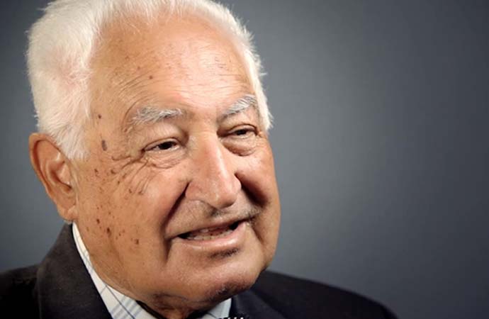 Eski Milli Eğitim Bakanı Orhan Oğuz hayatını kaybetti