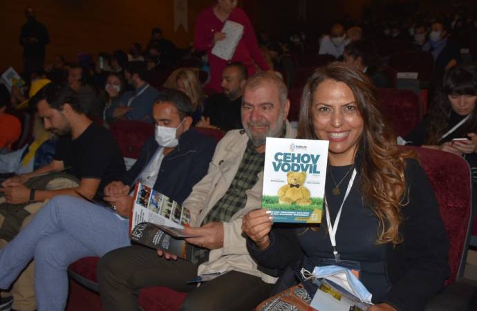 Tarsus şehir tiyatrosu, İstanbul’dan ödülle dönüyor