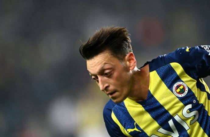 Mesut Özil’den Antwerp açıklaması: Bu görüntüleri vermemeliydim