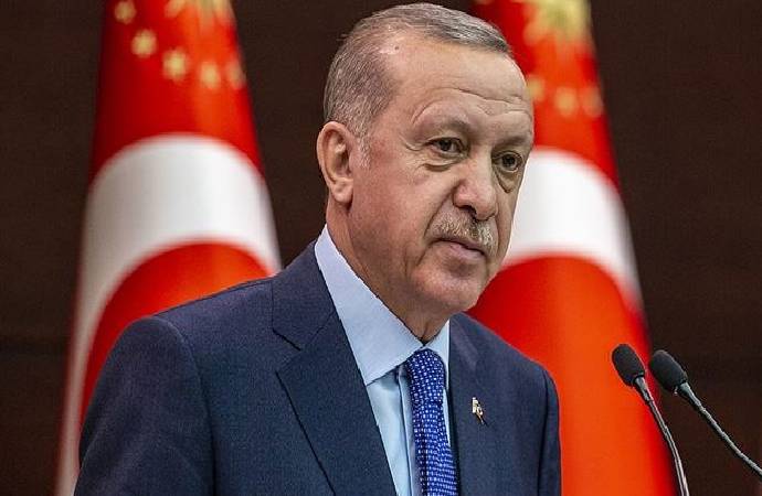 Erdoğan, Kılıçdaroğlu hakkındaki soruyu kağıda bakarak yanıtladı