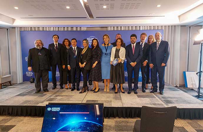 Başkan Aras Brüksel’deki forumda Türkiye’yi temsil etti