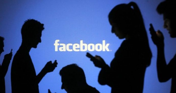 Facebook veri hırsızlığı iddialarına kayıtsız kalamadı