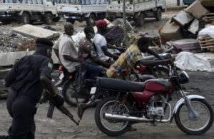 Gana’nın başkenti Akra’da motosiklet kullanımı yasaklandı