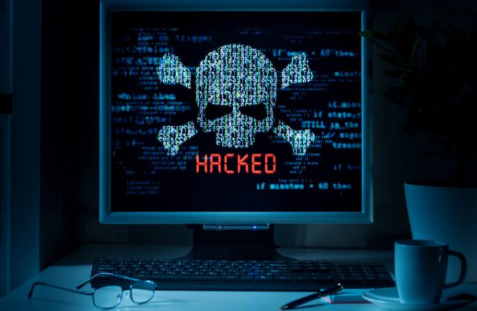 Hackerlar ABD donanmasını alaya aldı