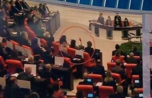 HDP’li Pervin Buldan yanlışlıkla ‘evet’ oyu verdi