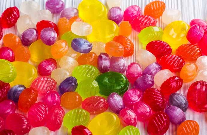 İspanya’da çocuklara yönelik şekerli gıda reklamları yasaklanıyor