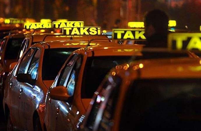 Yolcu seçen taksicilerin araçları trafikten men edildi