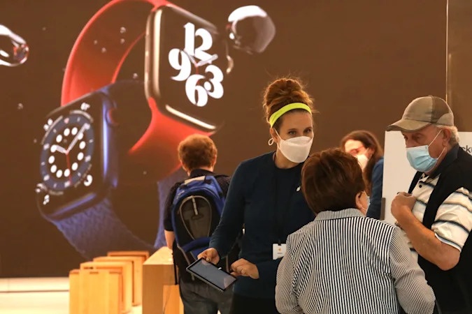 Apple, bazı mağazalarda maske gereksinimlerini gevşetebilir
