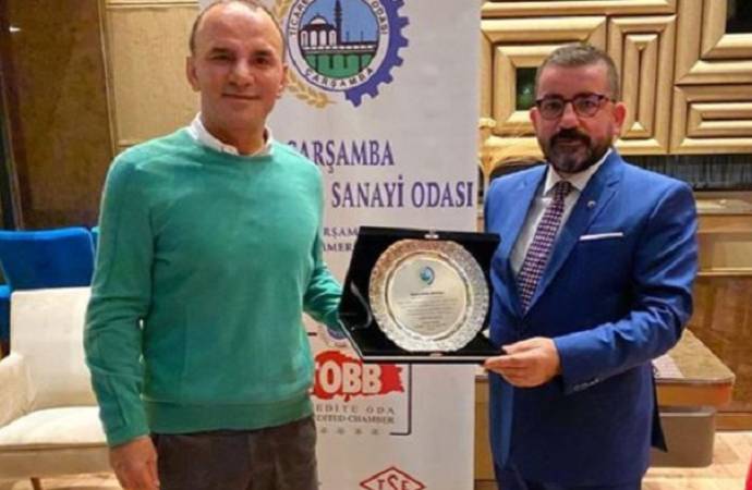 Müebbet hapis alan Galip Öztürk’e AKP’li başkan plaket verdi