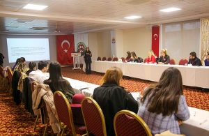 Kadına yönelik şiddete karşı Büyükşehir ve Baro’dan eğitim çalışması