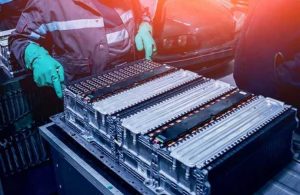 İki dev Holding elektrikli araçlar için batarya fabrikası kuruyor