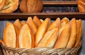 Yüksek fiyatlar vatandaşı bayat ekmeğe mahkum etti