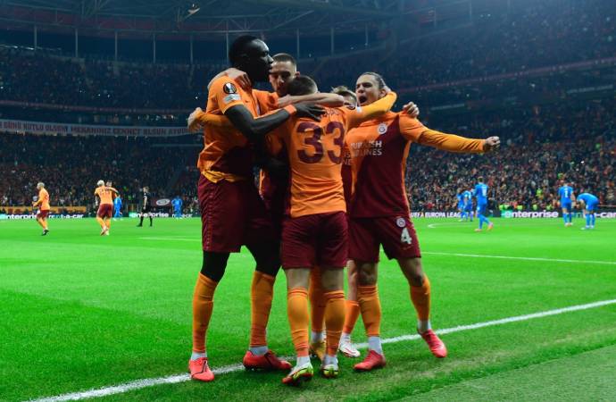 Galatasaray’da gözler transfere çevrildi