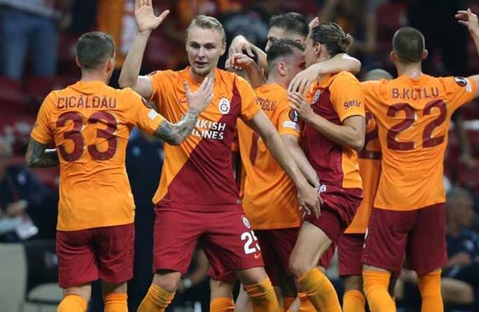 Galatasaray’ın UEFA Avrupa Ligi’nde gruptan lider veya ikinci çıkması durumundaki olasılıklar