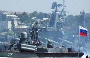 Rusya Karadeniz’e giren ABD gemisini takibe aldı