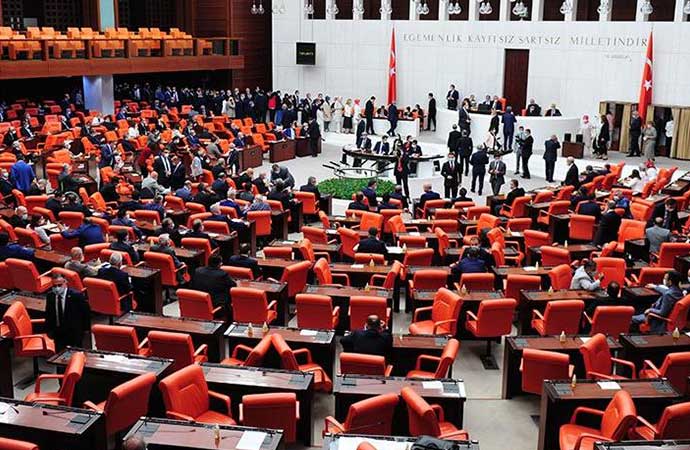 ‘Cemaat kontrolündeki ölümler soruşturulsun’ talebi AKP ve MHP oylarıyla reddedildi