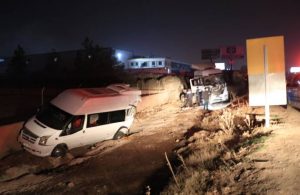 Şanlıurfa’da çekici minibüse çarptı: 14 yaralı