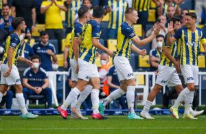Fenerbahçe-Frankfurt maçı ilk 11’ler belli oldu