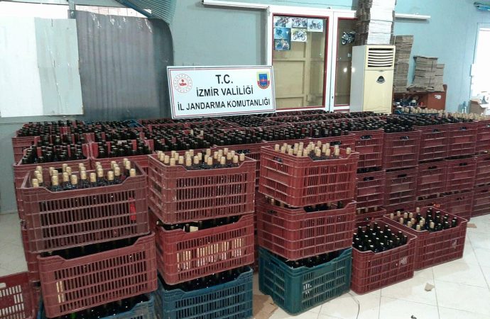 İzmir’de 6 bin litre bandrolsüz şarap ele geçirildi