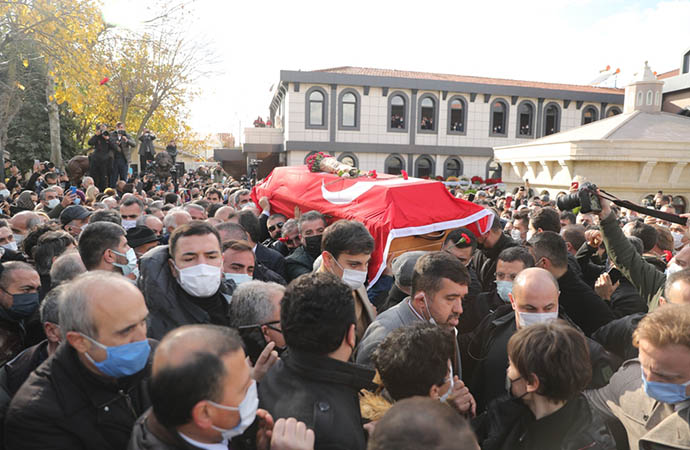 Başkan Yüksel, İmranlı Belediye Başkanı Murat Açıl’ın cenaze törenine katıldı