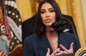 Kim Kardashian, avukatlık için ilk sınavı geçti