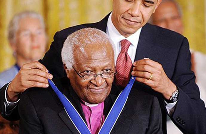 Nobelli din adamı Desmond Tutu hayatını kaybetti