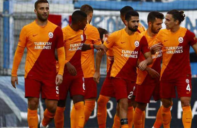 Galatasaray’da yedi isim topun ağzında