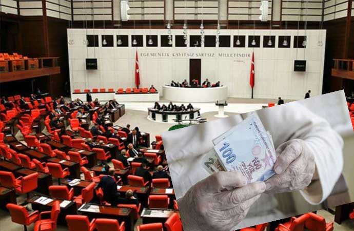 Emekli maaşları için Meclise sunulan teklif AKP oylarıyla reddedildi