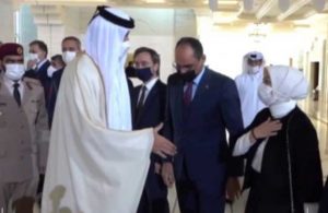 Katar Emirinin elini havada bıraktı