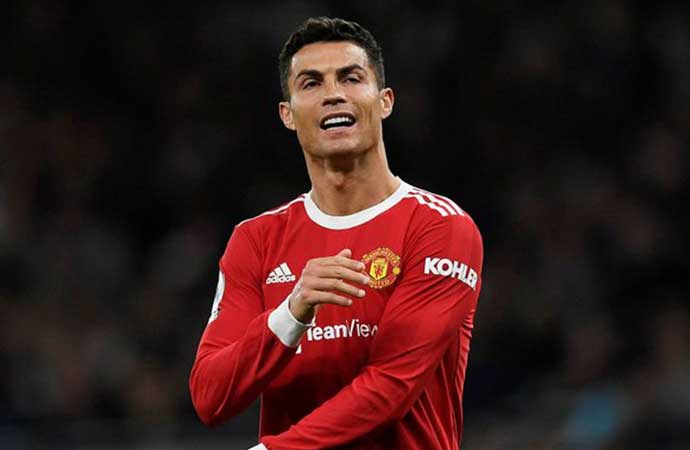 Cristiano Ronaldo futbolu bırakacağı tarihi duyurdu