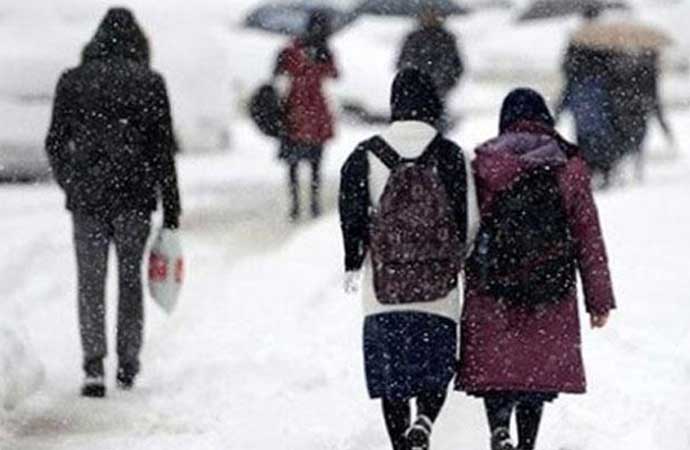 Eğitime kar engeli! 7 ilçede tatil ilan edildi