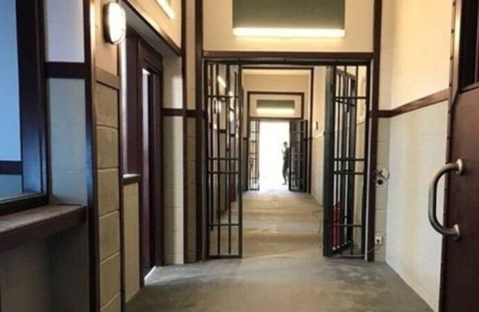 Açık cezaevlerinde izin süreleri uzatıldı