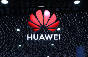Huawei’in gelirleri fazlasıyla düştü